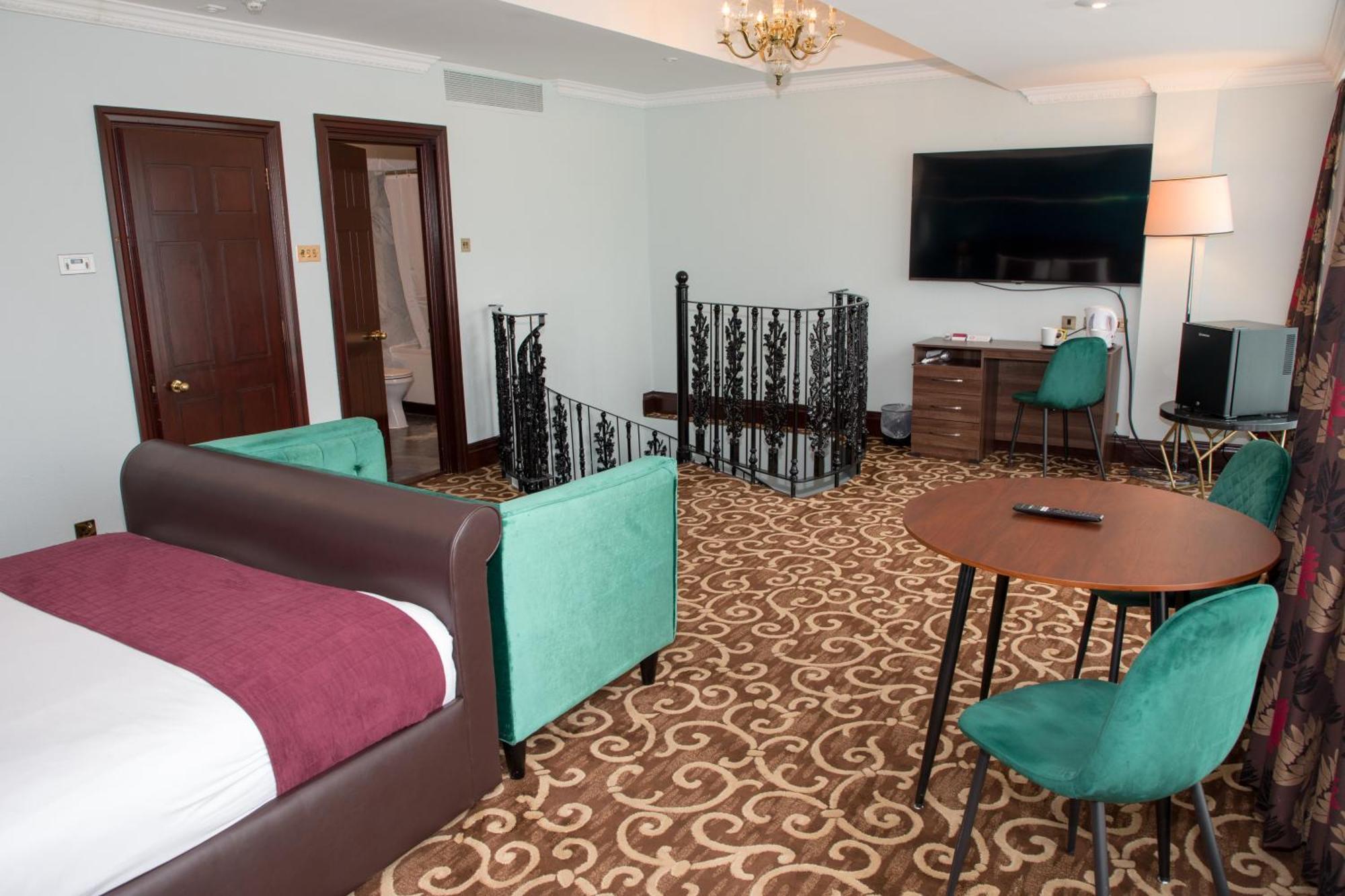 Отель Britannia International Canary Wharf 4*