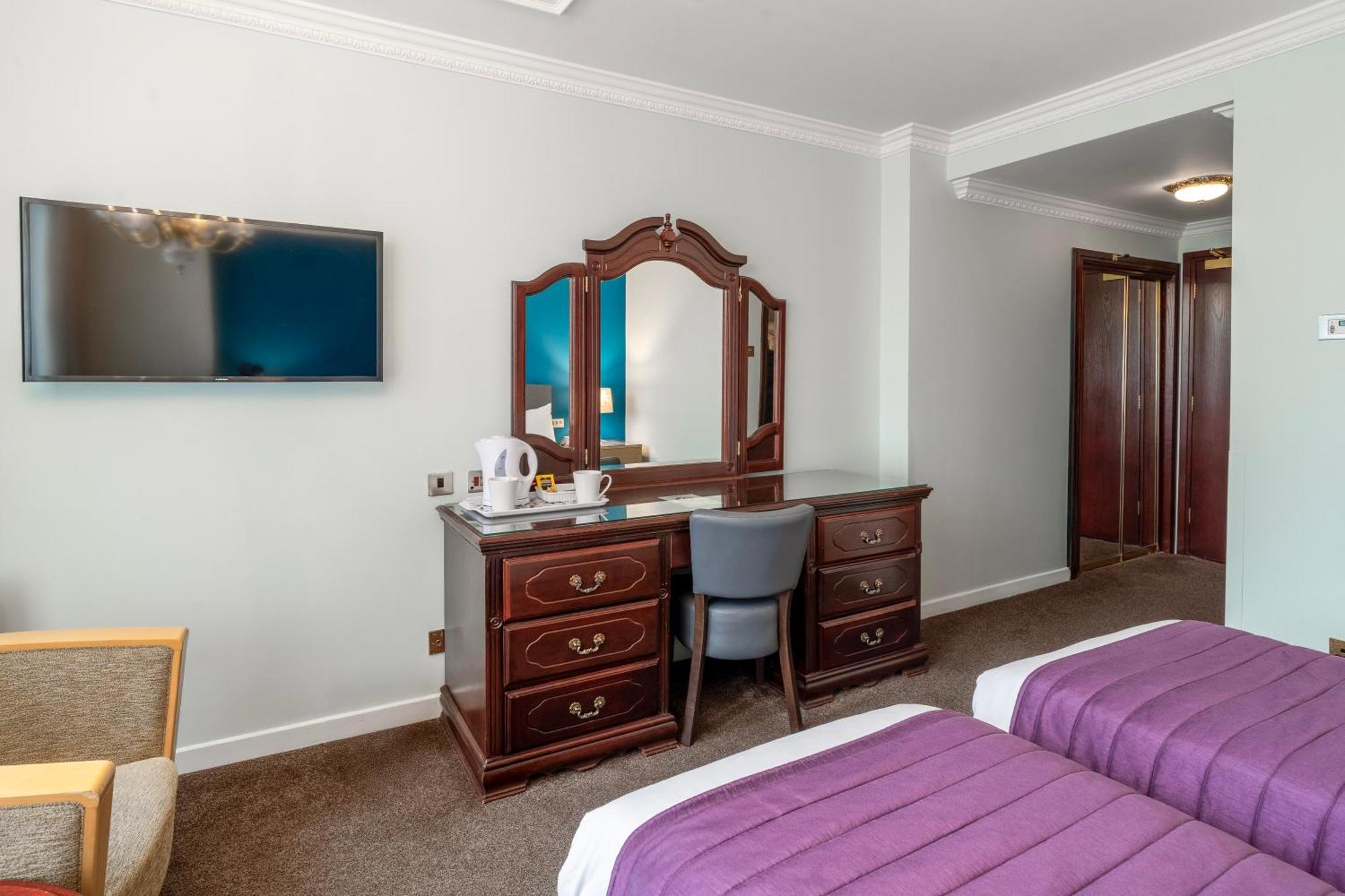 Britannia International Canary Wharf Отель 4*