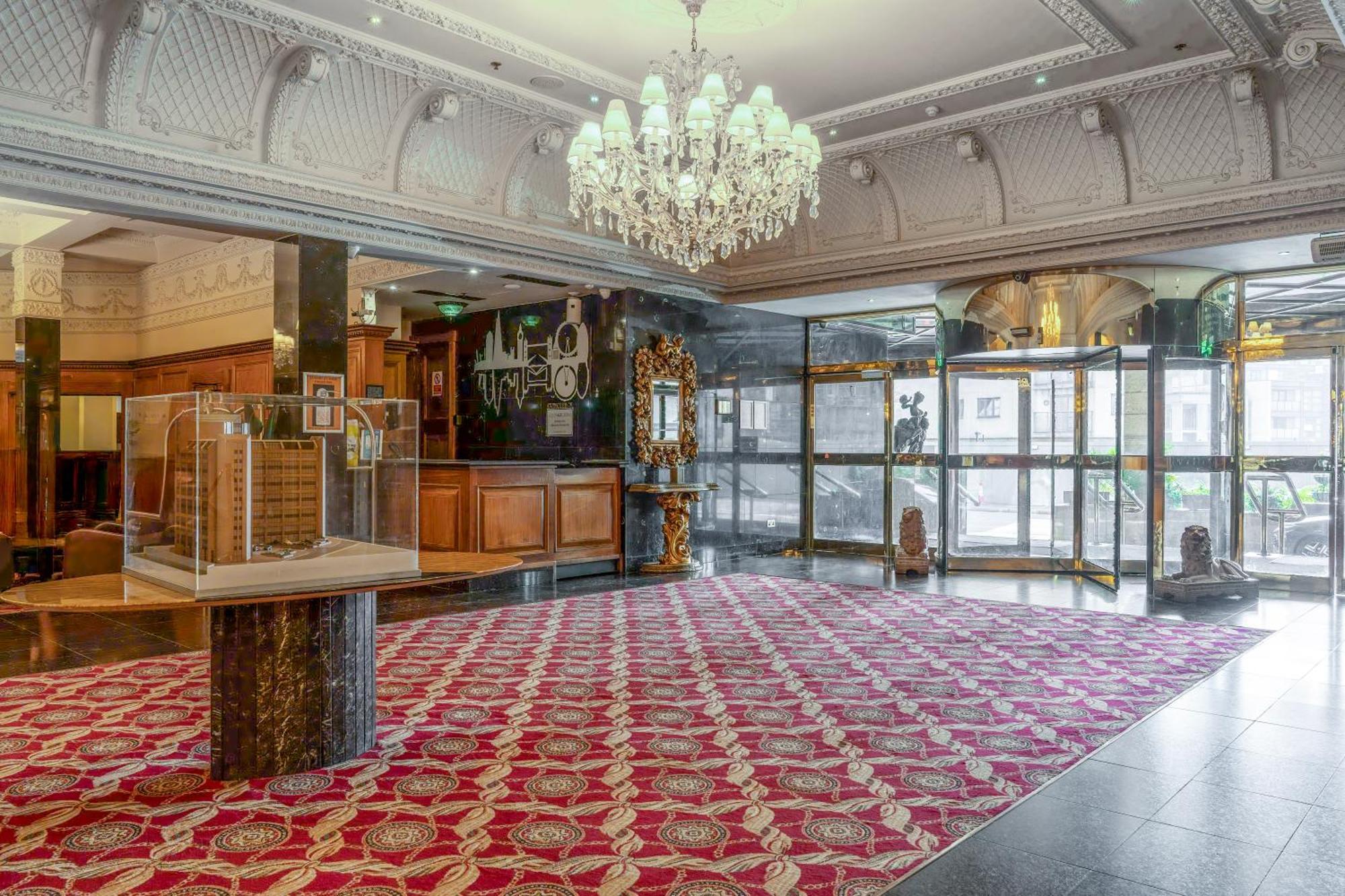 Britannia International Canary Wharf 4* Лондон