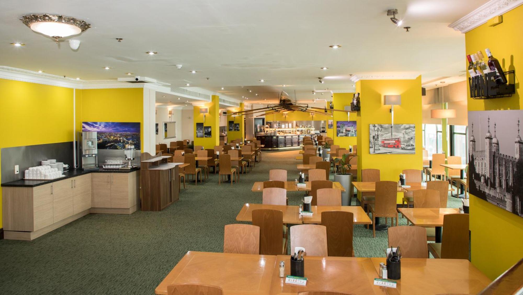 Hotel Britannia International Canary Wharf 4*