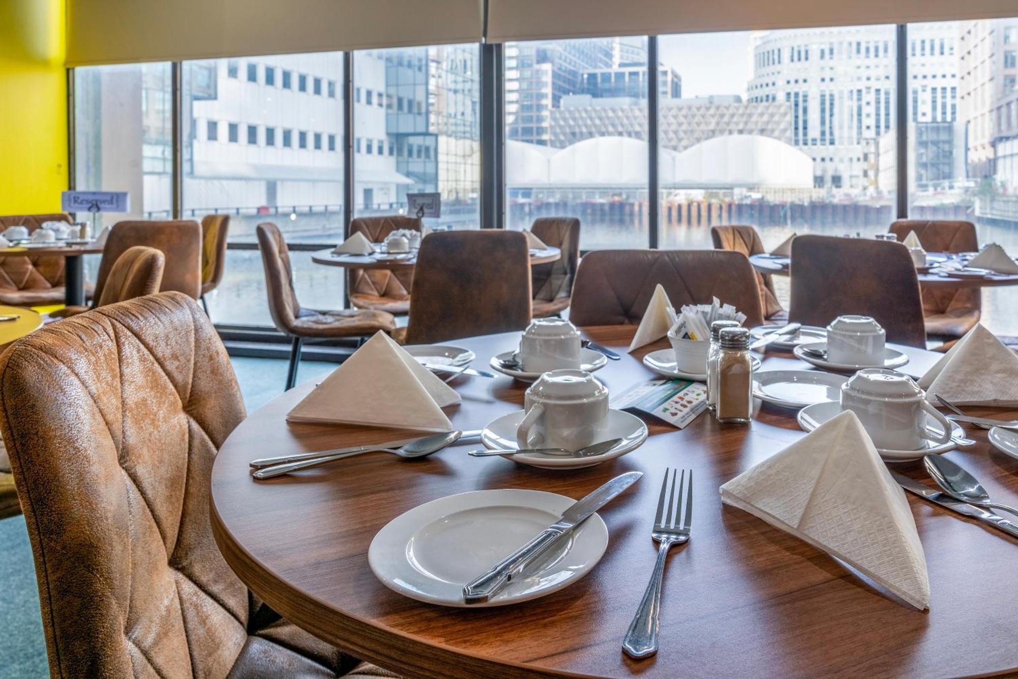 Hotel Britannia International Canary Wharf 4*